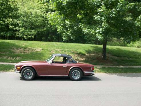 TRIUMPH TR 6 - cars & trucks - by owner - vehicle automotive sale for sale in Holyoke, MA