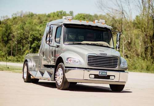 2006 FREIGHTLINER M2-106 CAT SPORTCHASSIS - - by for sale in Bloomington, TX