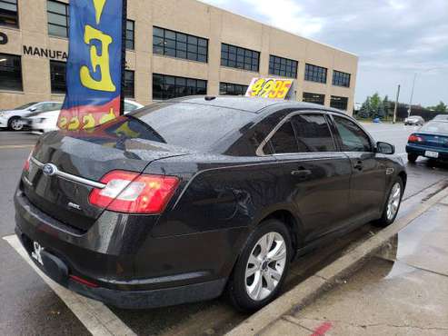 2011 FORD TAURUS SEL for sale in Cicero, IL