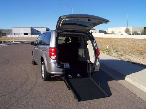 2014 Dodge Grand Caravan SE Wheelchair Handicap Mobility Van Best Buy for sale in Phoenix, AZ