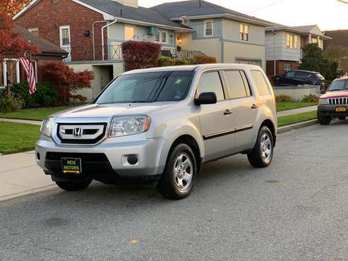 2011 Honda Pilot no accident one owner SUPppPpPPpEr Clean - cars &... for sale in Lawrence, NY