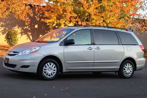 2008 Toyota Sienna - LOCAL / SERVICED / 8TH SEAT / LOW MILES! - cars... for sale in Beaverton, OR