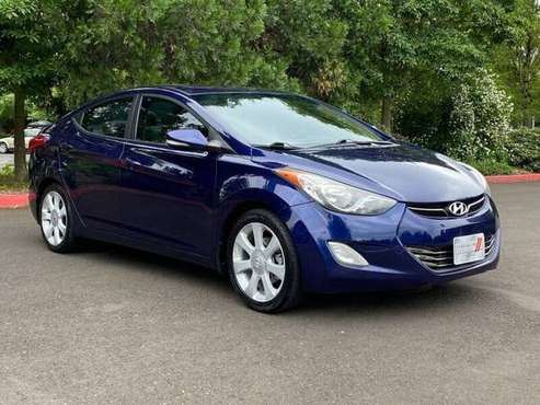 2013 HYUNDAI ELANTRA LIMITED CLEAN TITLE NISSAN TOYOTA CAMRY - cars for sale in Portland, OR
