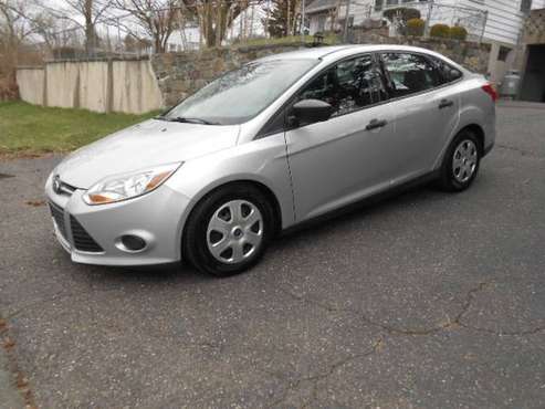 2014 Ford Focus S 91k Miles Automatic 4Cyl Gas Saver Like New Cond! for sale in Seymour, CT