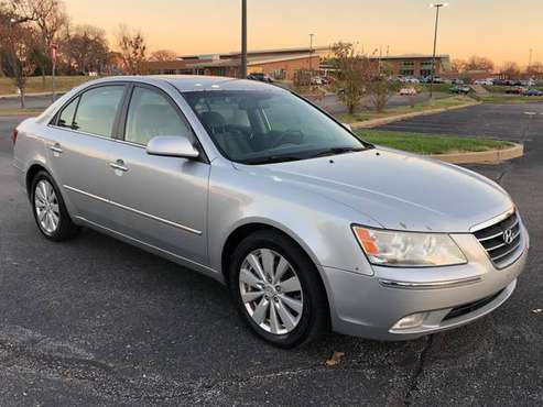 2009 HYUNDAI SONATA SE **EXCELLENT CONDITION/WELL MAINTAINED** -... for sale in Saint Louis, MO