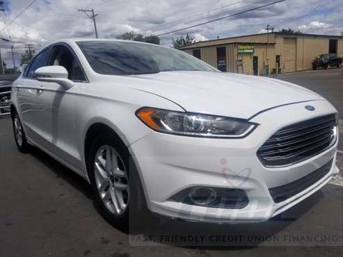 2016 Ford Fusion 4dr Sdn SE FWD , CLEAN CARFAX, CLEAN TITLE, GAS... for sale in Sacramento , CA