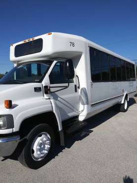 SUPER SHUTTLE READY TO WORK .CHURCH TACO BAND BUS? for sale in Houston, TX