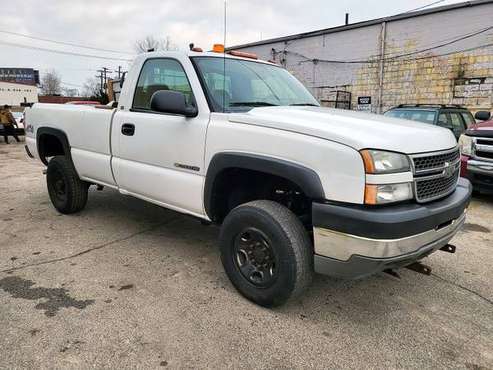 2005 Chevrolet Silverado 2500 HD 4x4 Standard Cab Long Bed 6 0L for sale in Cleveland, OH
