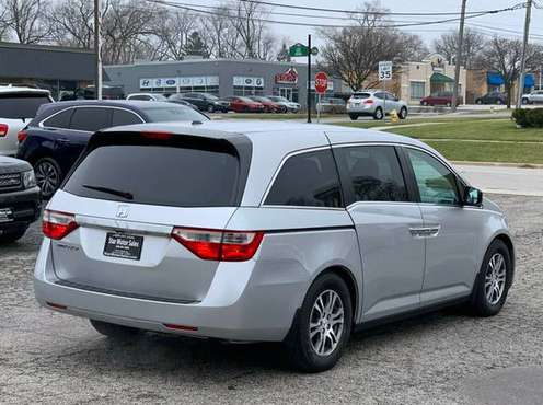 2013 Honda Odyssey 82,421 miles One Owner - cars & trucks - by... for sale in Downers Grove, IL
