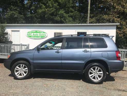 2006 Toyota Highlander Hybrid 3rd Row AWD(ABC Auto Sales Inc) for sale in BARBOURSVILLE, VA