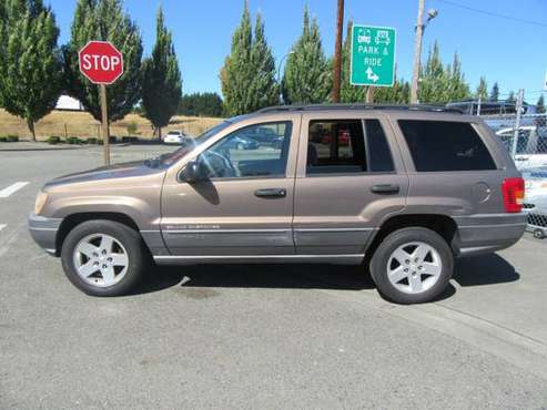 2001 *Jeep* *Grand Cherokee* *4dr Laredo* - cars & trucks - by... for sale in Marysville, WA
