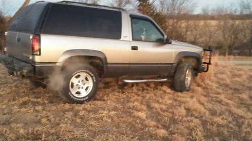 1999 Chey Tahoe - cars & trucks - by owner - vehicle automotive sale for sale in Valparaiso, NE