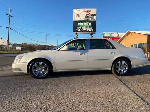 2010 Cadillac DTS Platimun - LOW MILES! Mint Condition! LOADED! for sale in Wyoming, MN