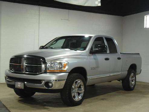 2006 DODGE RAM 1500 SLT - FINANCING AVAILABLE-Indoor Showroom! for sale in PARMA, OH