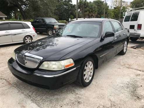 2011 Lincoln Town Car - - by dealer - vehicle for sale in TAMPA, FL