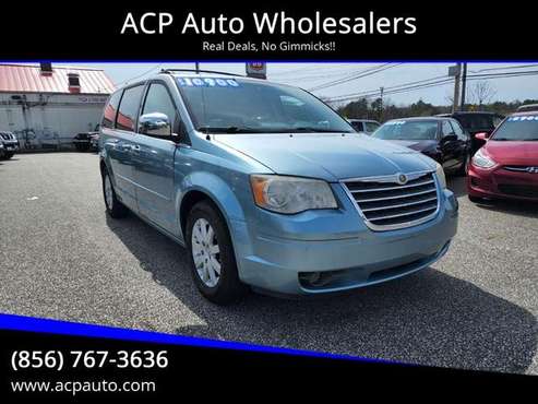 2008 Chrysler Town & Country Touring for sale in Berlin, NJ