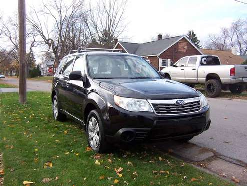 2009 SUBARU FORESTER AWD, 139K, auto-Black Beauty-Very Clean- - cars... for sale in Rochester , NY