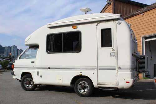 Toyota Town Ace 4WD Washroom/Shower/Kitchen Bunk Bed! High Roof! for sale in Portland, OR