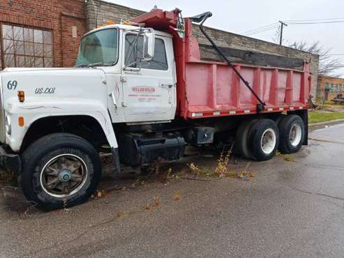 Great Running 1989 Ford Dump Truck For Sale - cars & trucks - by... for sale in Detroit, MI