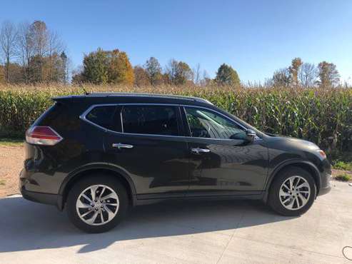 2015 Nissan Rogue SL for sale in Wittenberg, WI