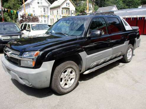 2002 Chevy avalanche LTZ- leather , roof, low miles-Test drive at home for sale in Haverhill, MA