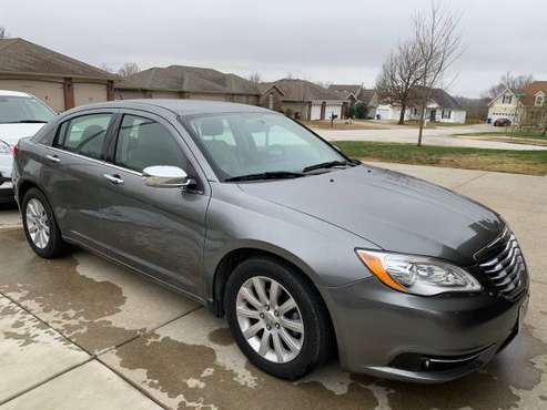 2013 Chrysler 200 - cars & trucks - by owner - vehicle automotive sale for sale in Springfield, MO