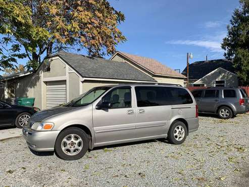 2004 Oldsmobile Silhouette minivan for sale in Wenatchee, WA