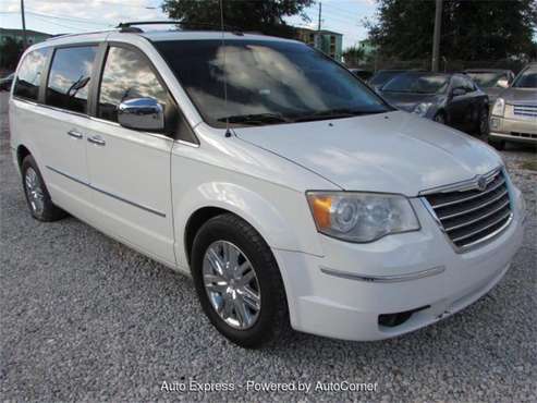 2010 Chrysler Town & Country for sale in Orlando, FL