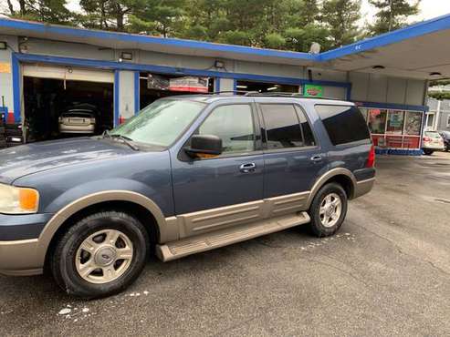 2004 Ford Expedition Eddie Bauer 4x4 for sale in Providence, RI