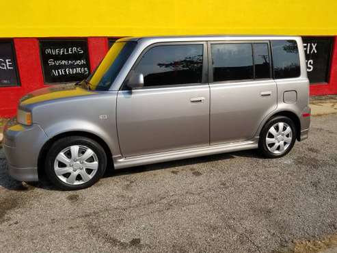 2006 TOYOTA SCION XB GAS SAVER - cars & trucks - by owner - vehicle... for sale in Chicago, IL