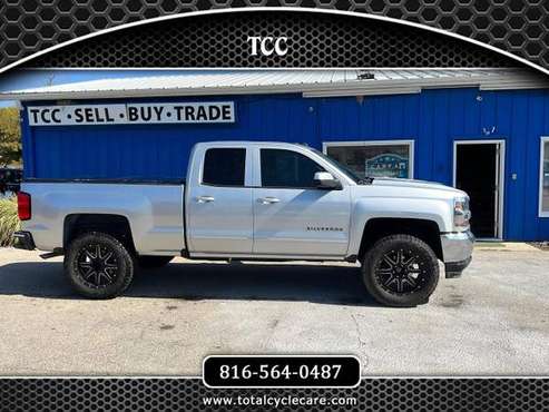 2019 Chevrolet Chevy Silverado 1500 Ld 4WD DOUBLE CAB LT W/1LT for sale in Smithville, MO