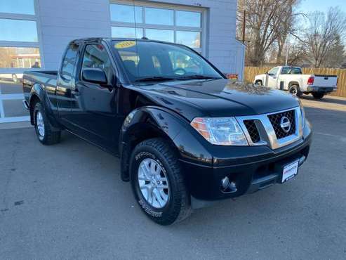 2014 Nissan Frontier SV King Cab 4WD BK Camera Heated Seat Clean for sale in Englewood, CO