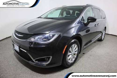 2018 Chrysler Pacifica, Brilliant Black Crystal Pearlcoat - cars &... for sale in Wall, NJ
