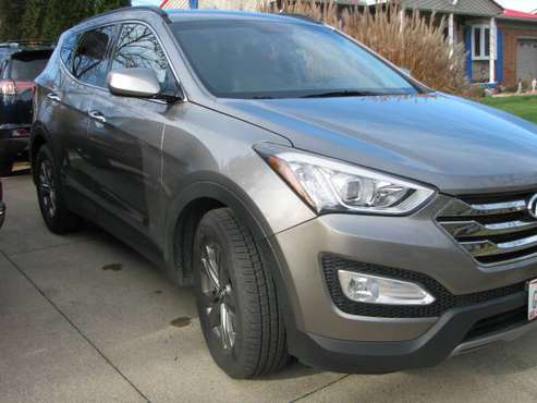 2014 HYUNDAI Santa Fe Sport - cars & trucks - by owner - vehicle... for sale in Chillicothe, OH