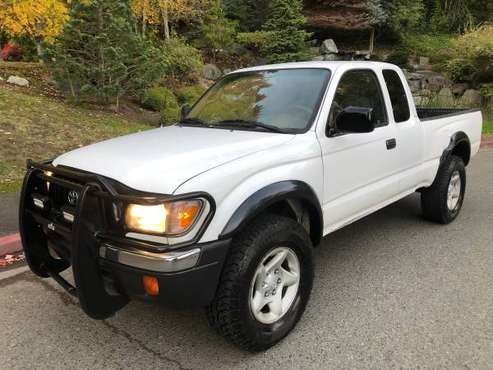 2002 Toyota Tacoma Xtra Cab SR5 TRD 4WD V6 --5speed, Clean title-- -... for sale in Kirkland, WA