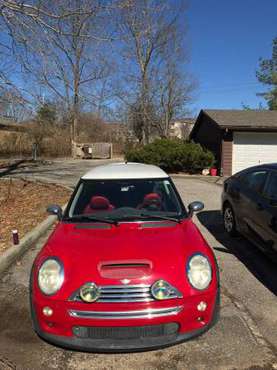 Seller of MINI Cooper MC40 - cars & trucks - by owner - vehicle... for sale in Bloomington, IN
