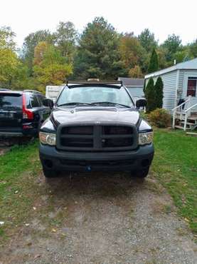 2005 dodge ram 1500 4 4 plow truck for sale in Millington, MI