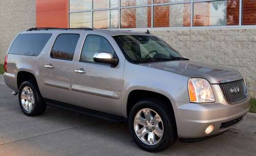 Birch Silver 2008 GMC Yukon XL 4x4 - Leather - Sunroof - 118k Miles... for sale in Raleigh, NC