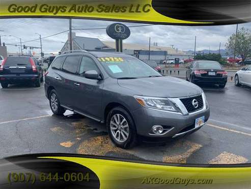 2016 Nissan Pathfinder S / All Wheel Drive / Seats 7 / Nav / Low Miles for sale in Anchorage, AK