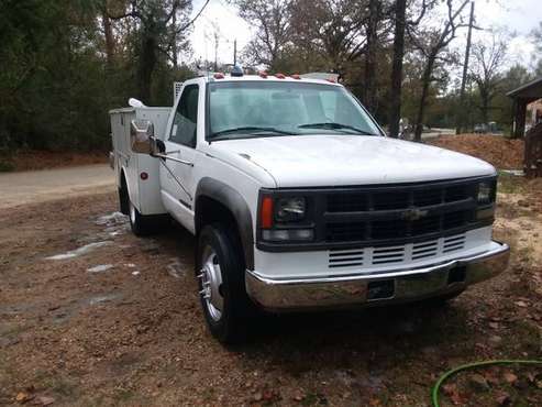 2002 CHEVROLET C3500HD SERVICE BODY - cars & trucks - by owner -... for sale in Holden, LA