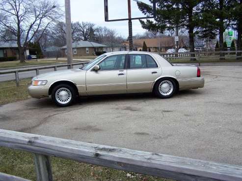 1999 grand marquis for sale in Racine, WI