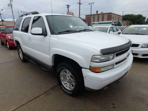 2004 Chevrolet Tahoe Z71 4WD White for sale in Des Moines, IA