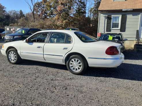 2001 Lincoln Continental - cars & trucks - by dealer - vehicle... for sale in Whitinsville, MA