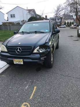 Mercedes Benz ML320 - cars & trucks - by owner - vehicle automotive... for sale in Clifton, NJ
