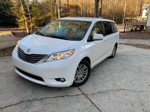 2014 Toyota Sienna *Outstanding* - cars & trucks - by owner -... for sale in Carrollton, GA
