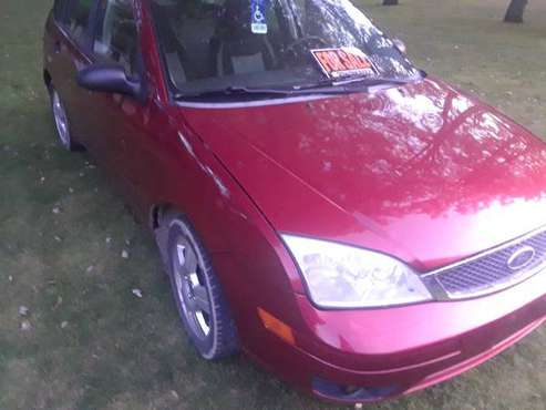 2001 ford focus. Runs good for sale in Brunswick, OH