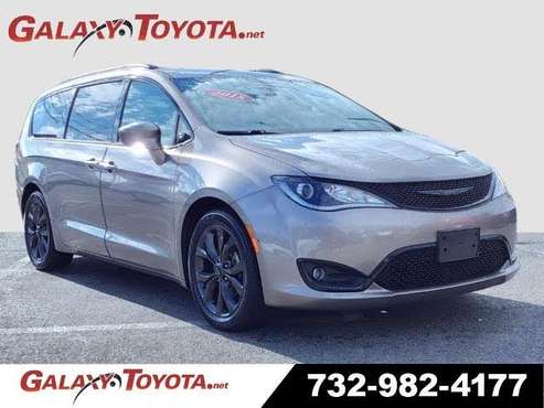 2018 Chrysler Pacifica Touring L Plus FWD for sale in Eatontown, NJ
