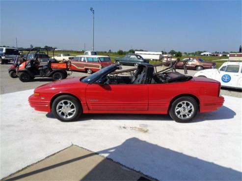 1994 Oldsmobile Cutlass Supreme for sale in Staunton, IL