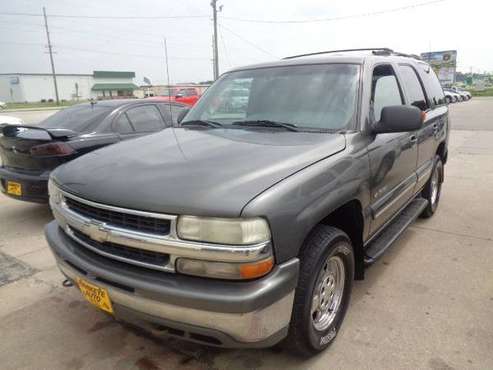 2000 Chevrolet New Tahoe 4dr 4WD LS for sale in Marion, IA
