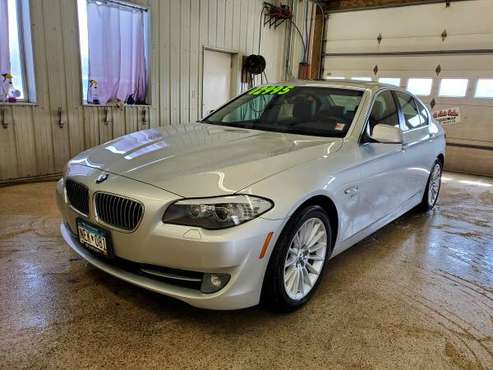 2011 BMW 5 SERIES 535i xDrive AWD LEATHER/SUNROOF - cars & for sale in Cambridge, MN